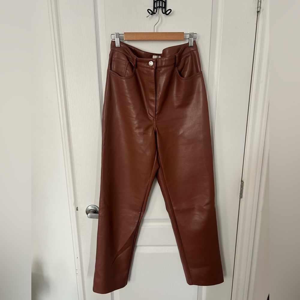 Aritzia Brown Straight Leg Pants
